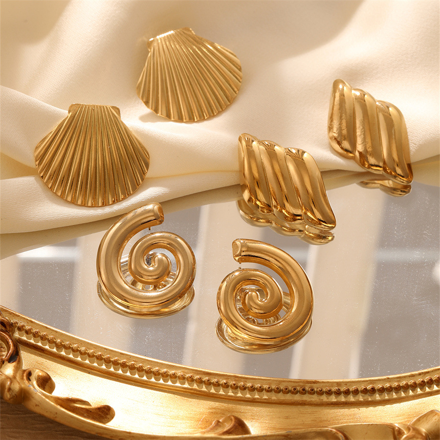 Ear Studs Classification 1 Pair Casual Simple Style Wings Spiral Shell Titanium Steel 18K Gold Plated Ear Studs