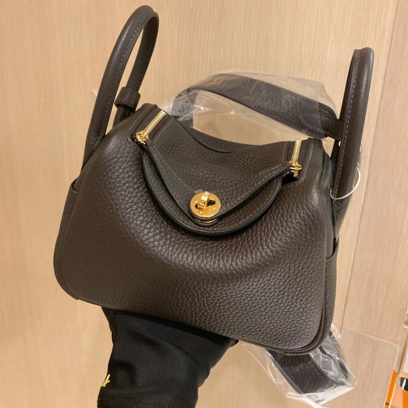 Hair Shoulder Bag Women's mini Lindi Bag mini Doctor Bag 2022 Cowhide Women's Bag Portable Shoulder Medicine Bag Hair Shoulder Bag Women's mini Lindi Bag mini Doctor Bag 2022 Cowhide Women's Bag Portable Shoulder Medicine Bag