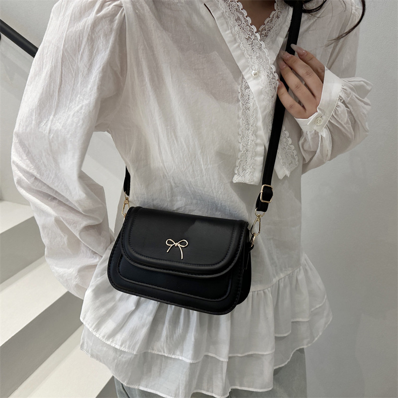 Bolso de lazo coreano para mujer 2025 primavera y verano nuevo bolso de silla simple de moda bolso de mensajero de hombro literario de moda