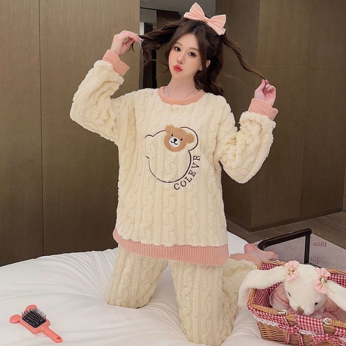 Popular Autumn and Winter Coral Velvet Pajamas for Women Thickeneded Flannel Pullover Embroidered Cartoon Cute Home Wear Set