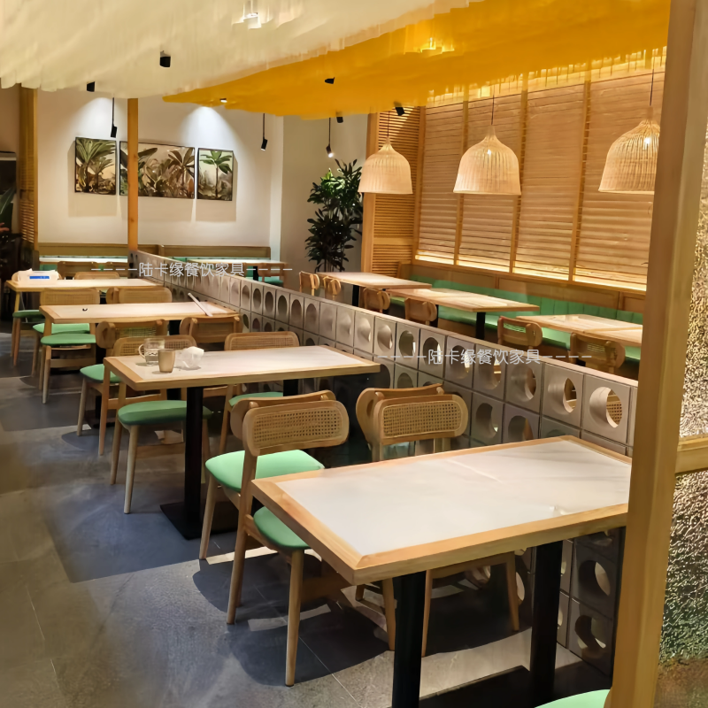 A6T Customized Southeast Asian Style Theme Western Restaurant Tables and Chairs Dessert Hot Pot Restaurant Solid Wood Wall Tables and Chairs Booths