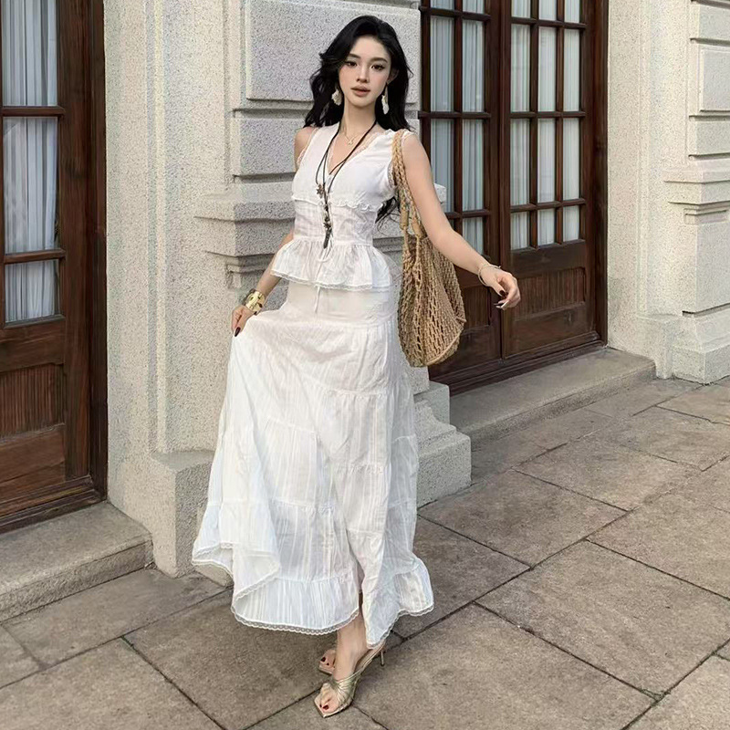 Super Fairy White Holiday Style Design Textured Embroidered Strap Vest Lace Top Skirt Dress Suit Super Fairy White Holiday Style Design Textured Embroidered Strap Vest Lace Top Skirt Dress Suit