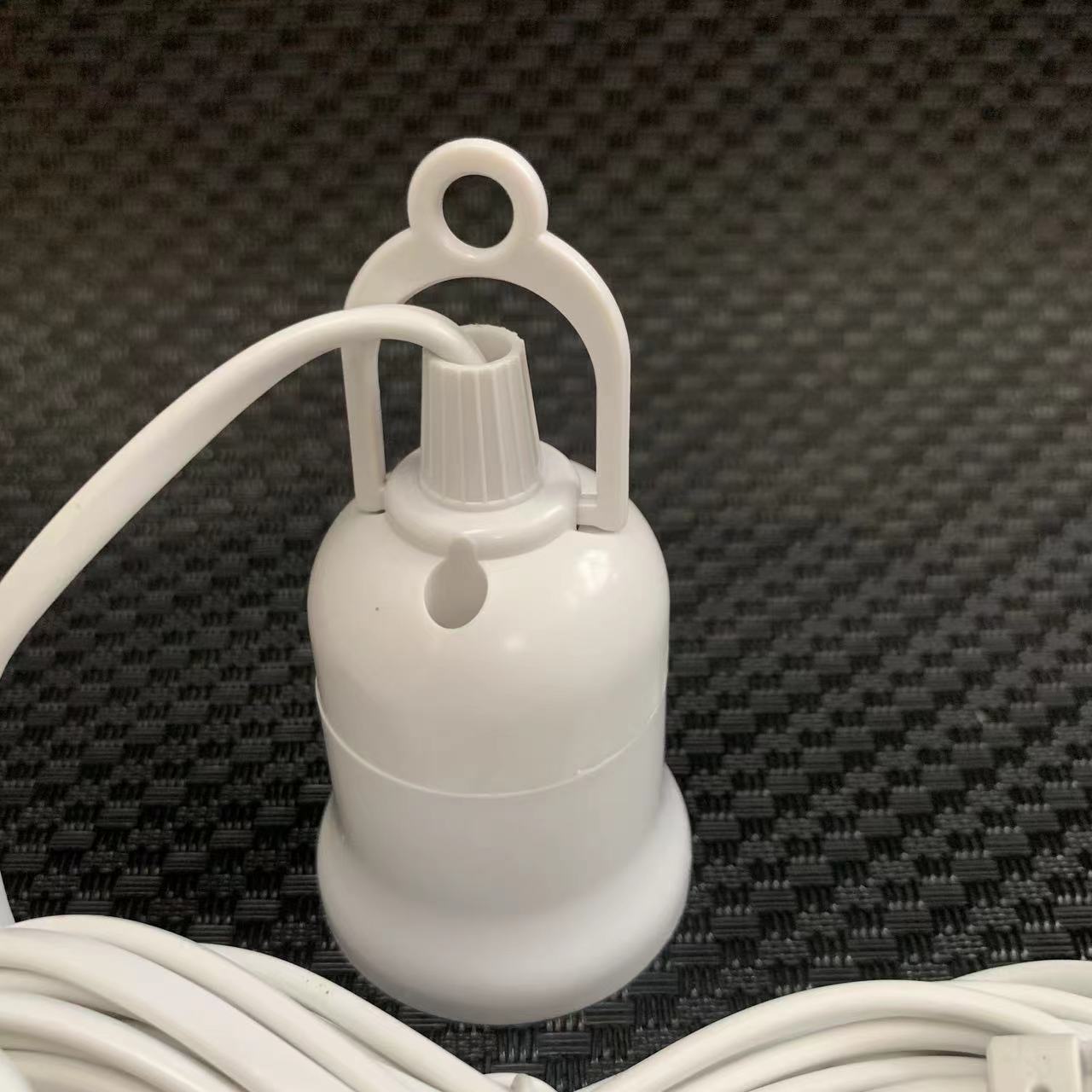 De estilo americano de dos enchufes colgante E27 tornillo móvil cable de extensión con gancho interruptor portalámparas tornillo portalámparas