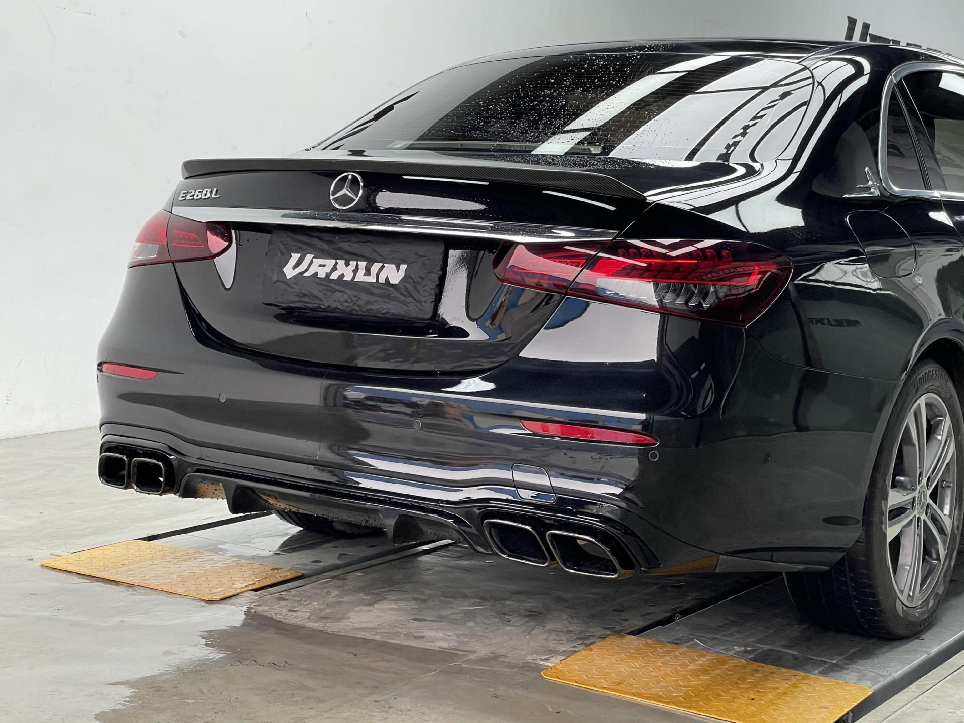 Applicable to Mercedes-Benz E-Class W213 Early Change, Late Change, Old Change, New 16-20 Change, 23 E63amg Encircling Front Bar Middle Net