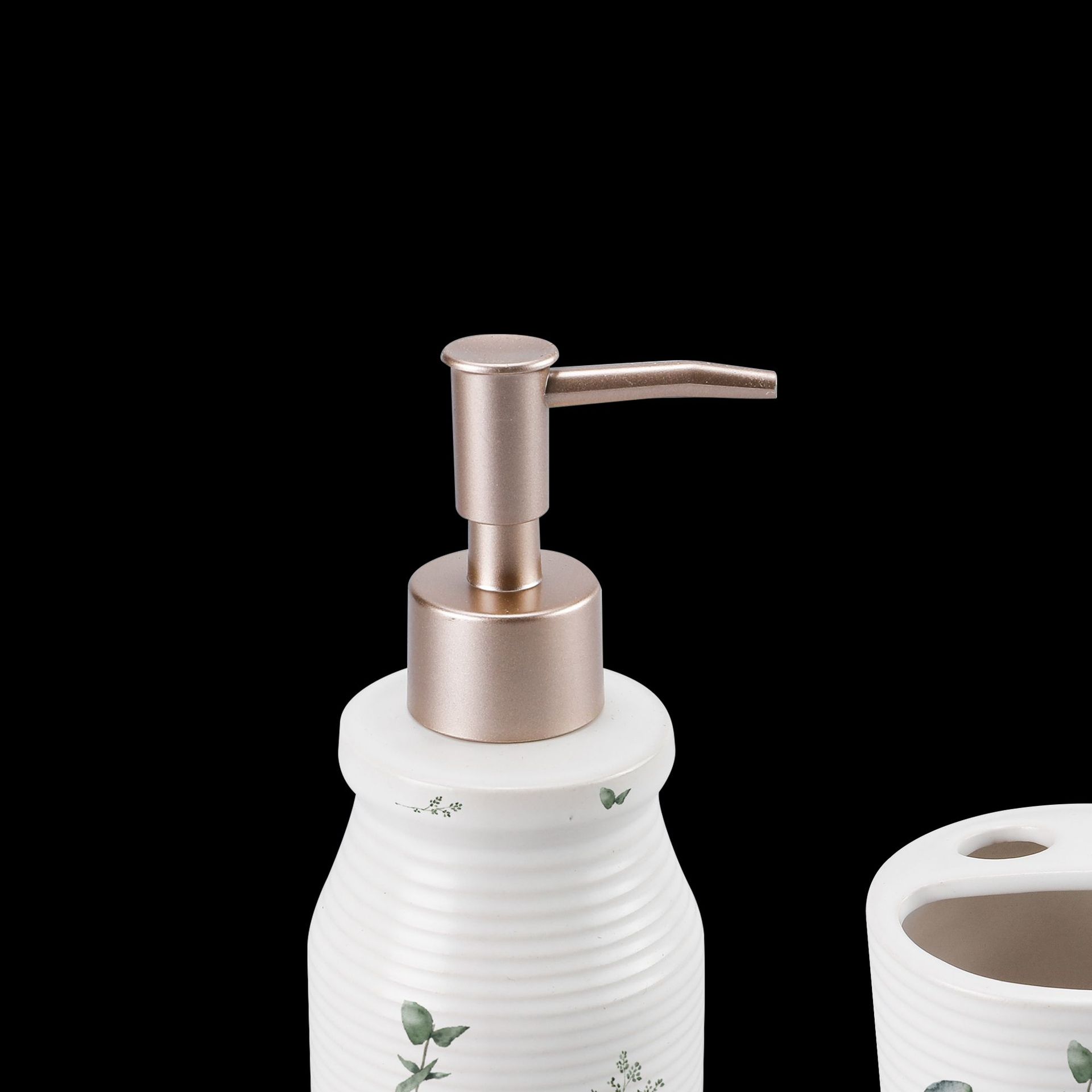 Traje de baño de cerámica impreso de estilo europeo creativo artículos de tocador para el hogar caja de regalo traje de lavado en caja de color conjunto de cuatro piezas