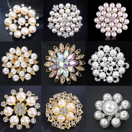 胸针;耳环;手链