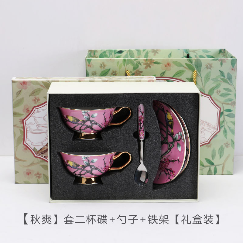 China de hueso estilo europeo taza de café traje de alta gama exquisito pequeño lujo británico tarde juego de té caja de regalo al por mayor