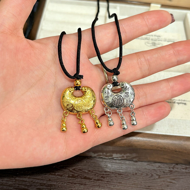 Nuevo Baifuku calabaza Liusu Fat Fu Lock colgante collar de cadena suéter