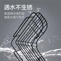 浴室の壁の三角の棚は穴を開けないでください。トイレの角の隅の棚は鉄芸の収納棚の三脚です。