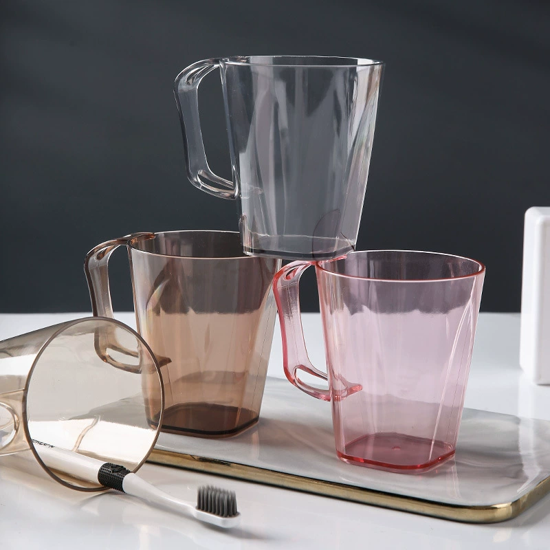 Минималистская чашка для мытья зубов