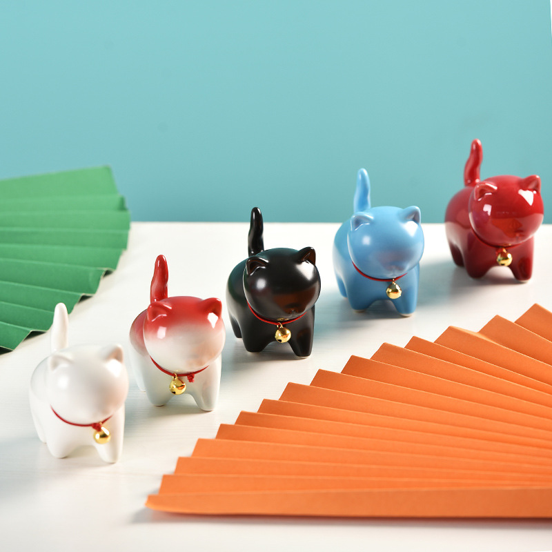 新品卡通小猫铃铛陶瓷摆件可爱动物小猫咪公仔家居桌面创意装饰品