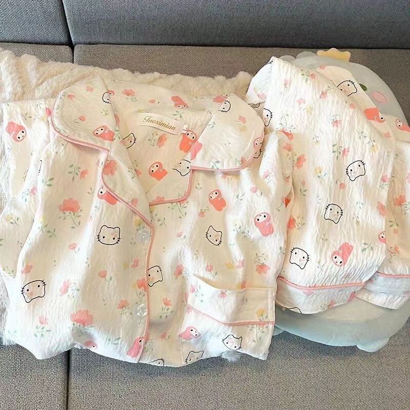 Comercio exterior de Vietnam verano nuevo estilo nube rebeca de algodón solapa dulce pijama de dibujos animados pantalones cortos de manga corta traje de servicio a domicilio para mujer