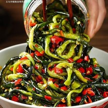 特色脆爽小黄瓜香辣黄瓜皮咸菜湖南特产饭菜腌制罐装方便面汤面品