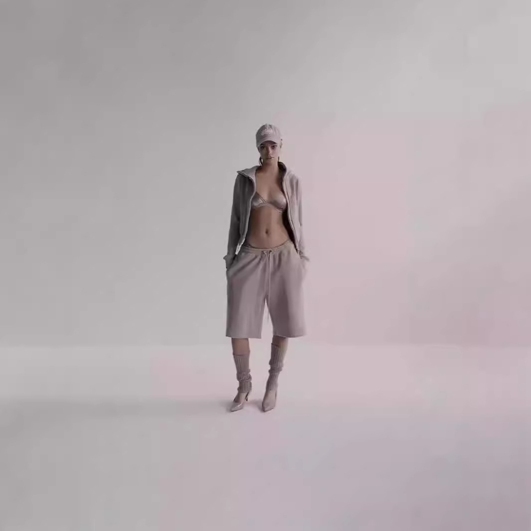 ファッションブランドのbadbloodアメリカ式の帽子付きの女性の通常のタイプの刺繍のファスナーの運動のカーディガンの上着