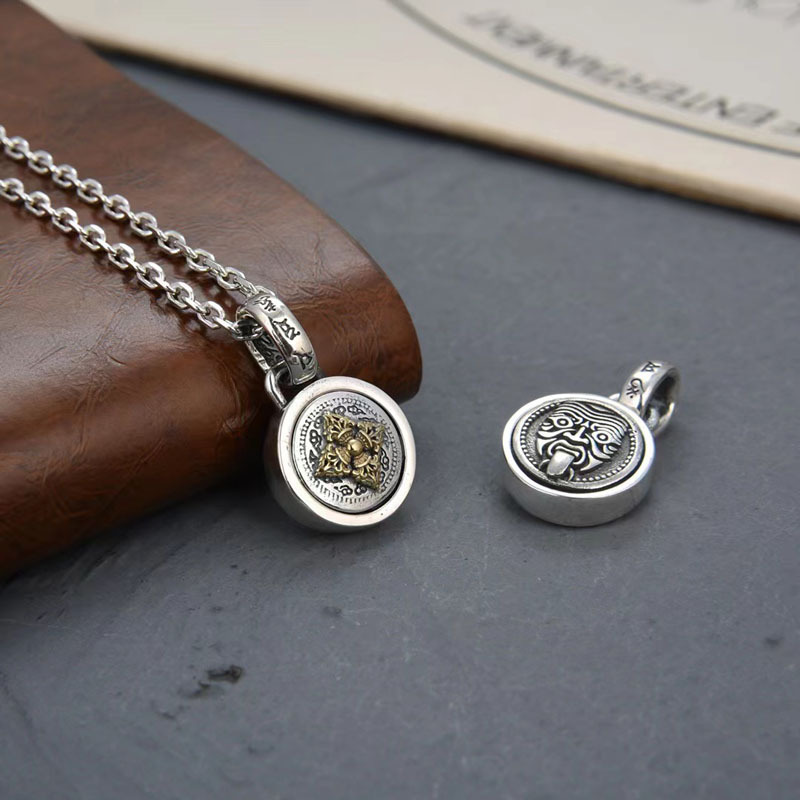 Ethnic retro pendant