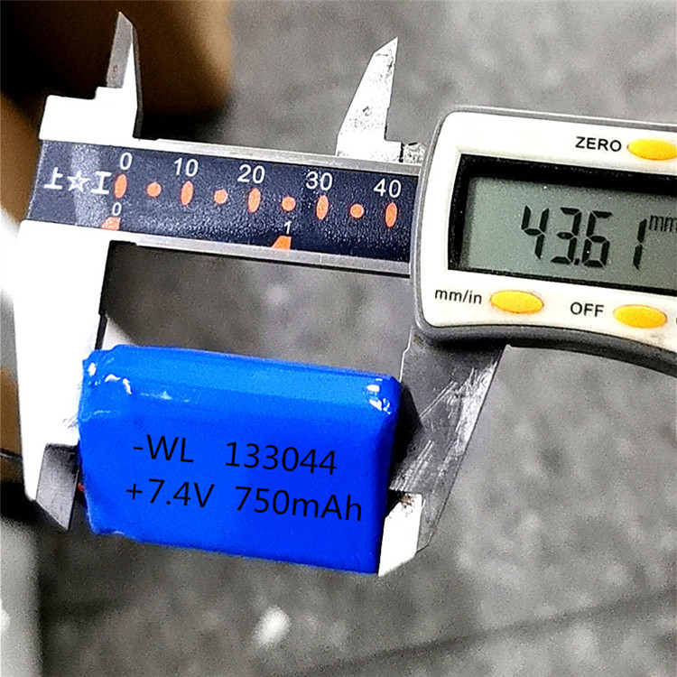 133044聚合物锂电池750mAh  7.4V  灯具 打印机 扫描机