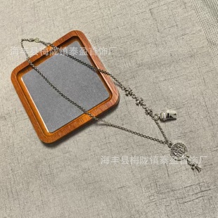 ���y��ʹ���ڵ����朏͹����f��Ů��H��ë�����朕r�г������