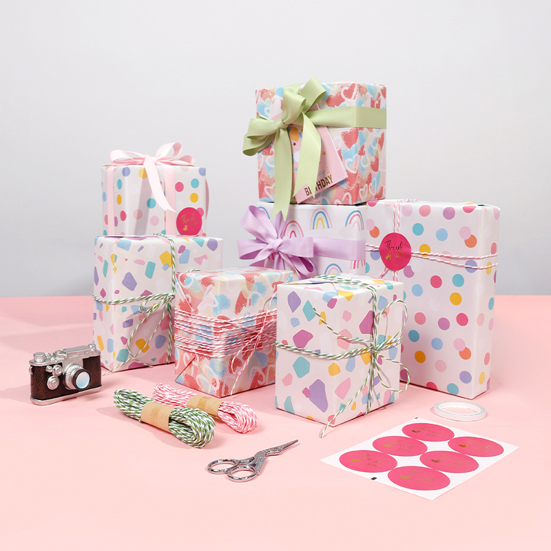 Embalaje de regalo de papel de regalo de niña corazón de regalo de cumpleaños material de ramo de regalo de papel de embalaje de estudiantes de papel de papel de paquete manual