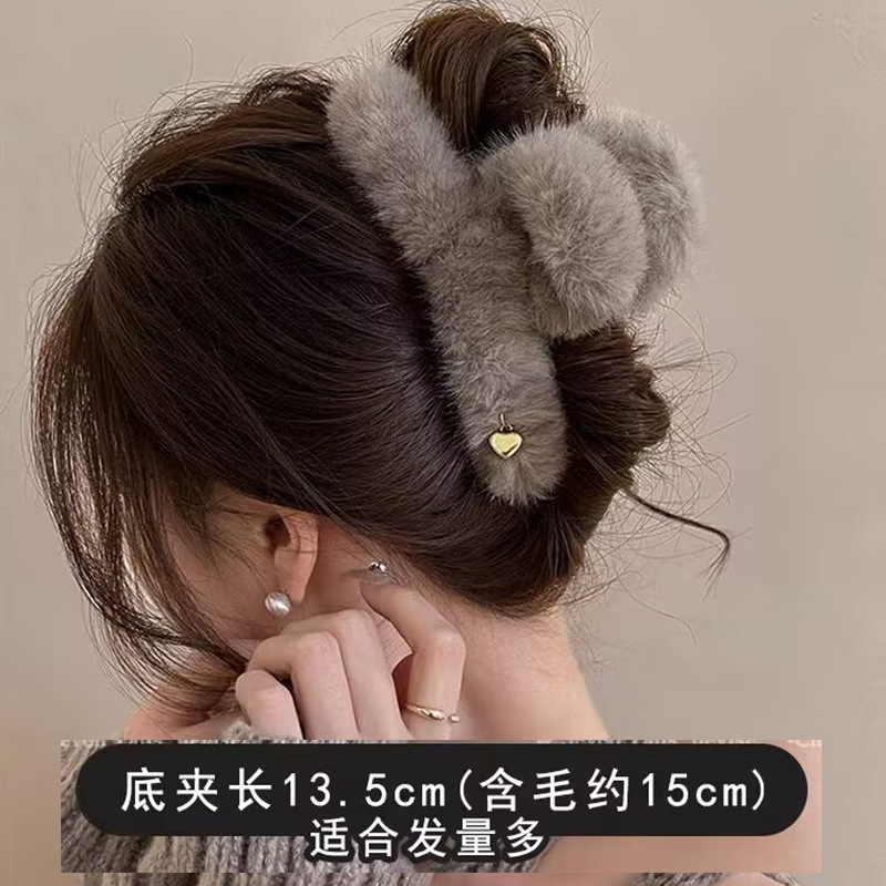 シンプルで万能な秋冬用大きめファーヘアクリップ 女性用2025年新作 シャーククリップ 多量の髪用 ヘアクリップ 後頭部ヘアアクセサリー