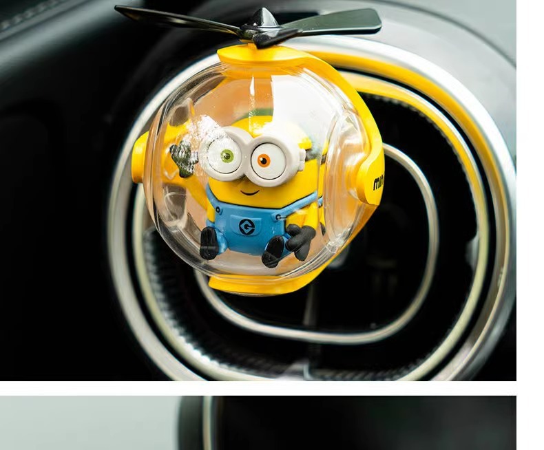 Popular Flying Ball Car Air Freshener, Car Air Conditioner Vent Fragrance Paste, Creative Ornament Decoration, High-End Perfume