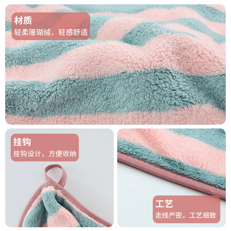 El nuevo hogar para adultos aumenta el grosor y absorbe el agua. El baño se puede envolver en una toalla de baño.