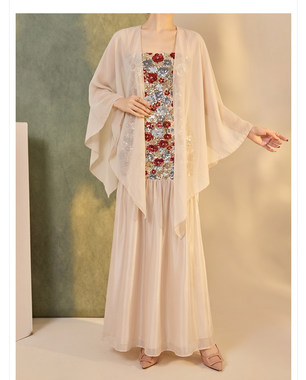 Bộ váy đầm dây thêu ren kết hợp áo khoác cardigan phong cách Trung Hoa mùa hè — Trang chủ, bộ đồ, đầm dây chi tiết 15
