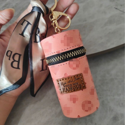 2024 Fashionable and Versatile High-Quality Portable Fashion Red Mouth Wallet Convenient Mini Scarf Elderflower Pendant