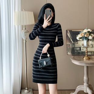 Chanel-Style Sexy Bodycon Dress for Women 2025 New Color-Block Long-Sleeve Knit Dress