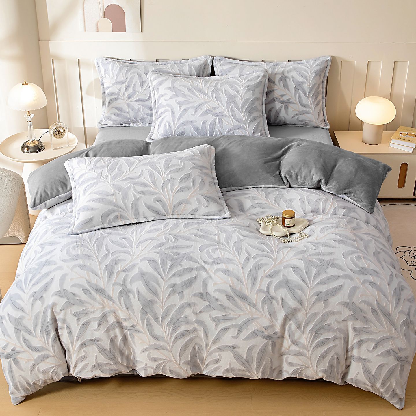 Leche de invierno cama de peluche de cuatro piezas con flange de coral tallado sábanas de peluche de invierno de tres piezas