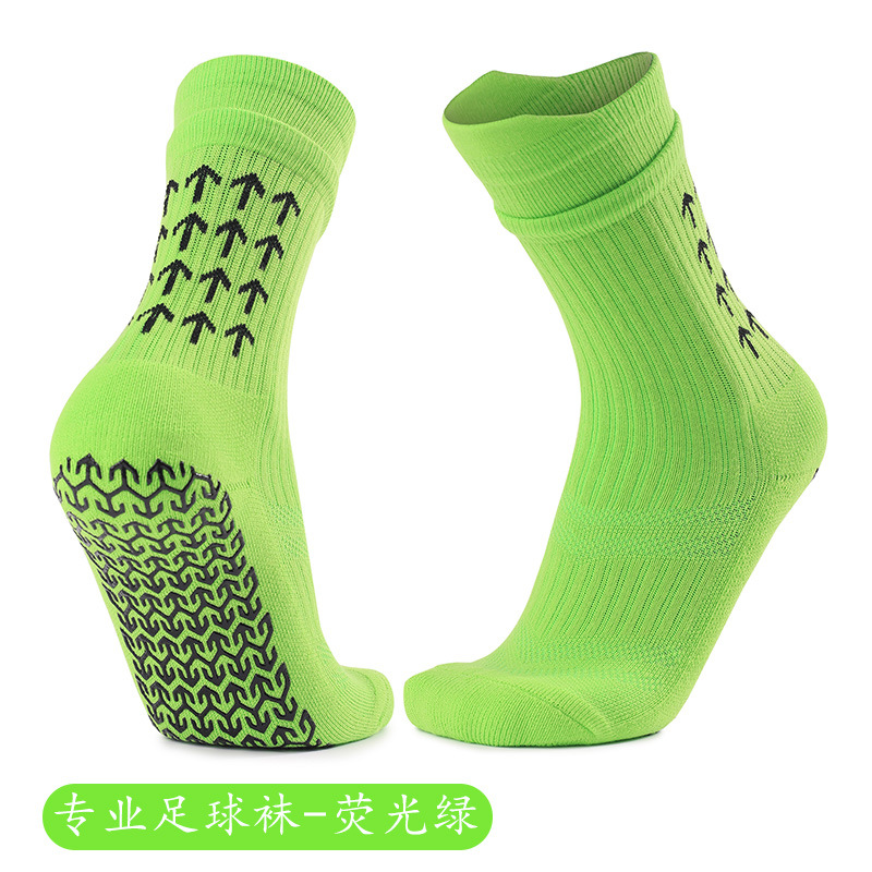 Calcetines de fútbol de goma de punto profesional transfronterizo calcetines antideslizantes de tubo medio de entrenamiento para hombres calcetines deportivos absorbentes de sudor de fondo de toalla al por mayor
