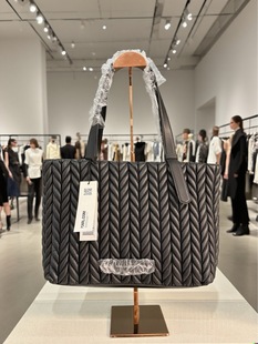 KARL�Ϸ�2025�¿�܇�p��Ů��]���ذ�Ů�μ����������PUƤ��