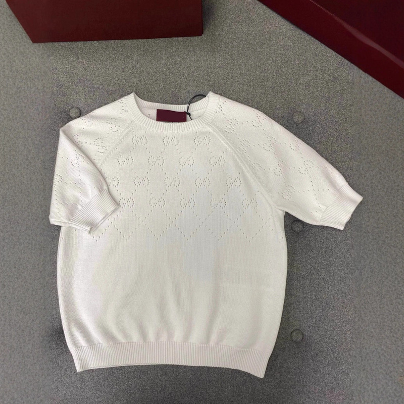 Correct Version of 25 Spring and Summer g Family Round Neck Cut Out Pullover Short-Sleeved Top Simple and Elegant Ladylike Knitwear