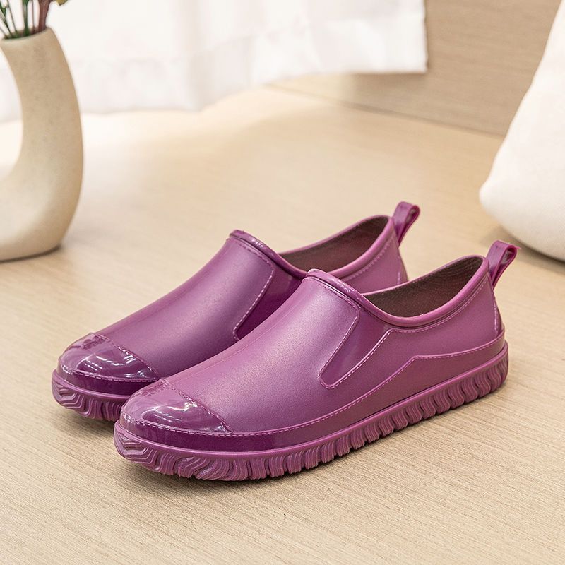 Zapatos de lluvia de cuatro estaciones para mujeres de tubo corto, zapatos de saliva poco profundos para mujeres, zapatos de goma de cocina para trabajar fuera, algodón resistente al desgaste, antideslizante