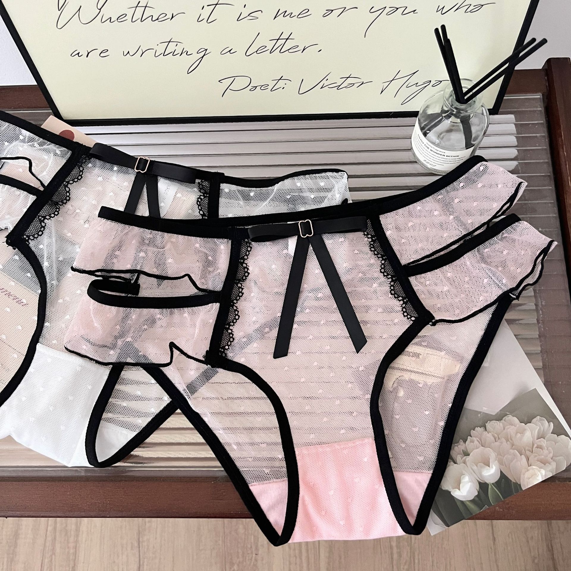 El viento es dulce ah ~ pantalones de encaje sexy francesas para mujeres puras quieren baja cintura verano delgado agujero de la cabeza de la mujer