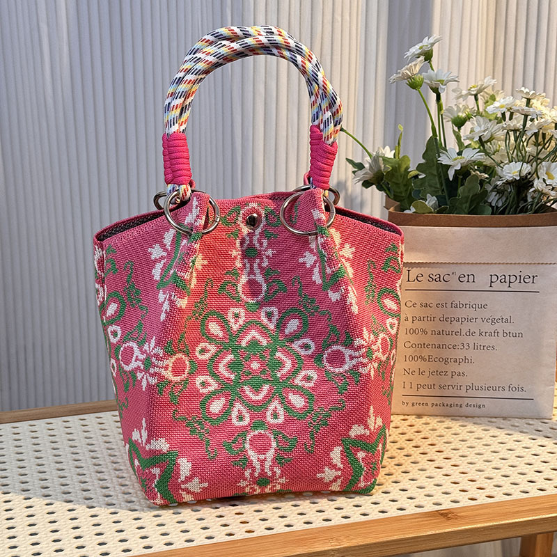 ニットハンドバッグ、ニッチデザインバケットバッグ、トートバッグ、ハンドバッグ、カジュアルで多用途なショルダーバッグ、ニットポータブルバッグ