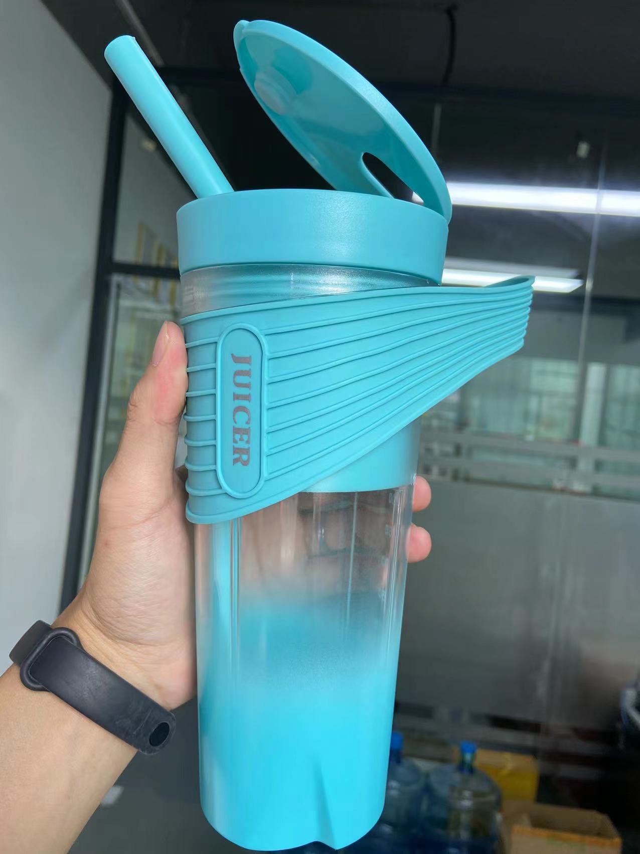 Spremiagrumi elettrico portatile, ricaricabile, ad alta velocità, per frullati con funzione di pulizia automatica, compatto._voghion.com