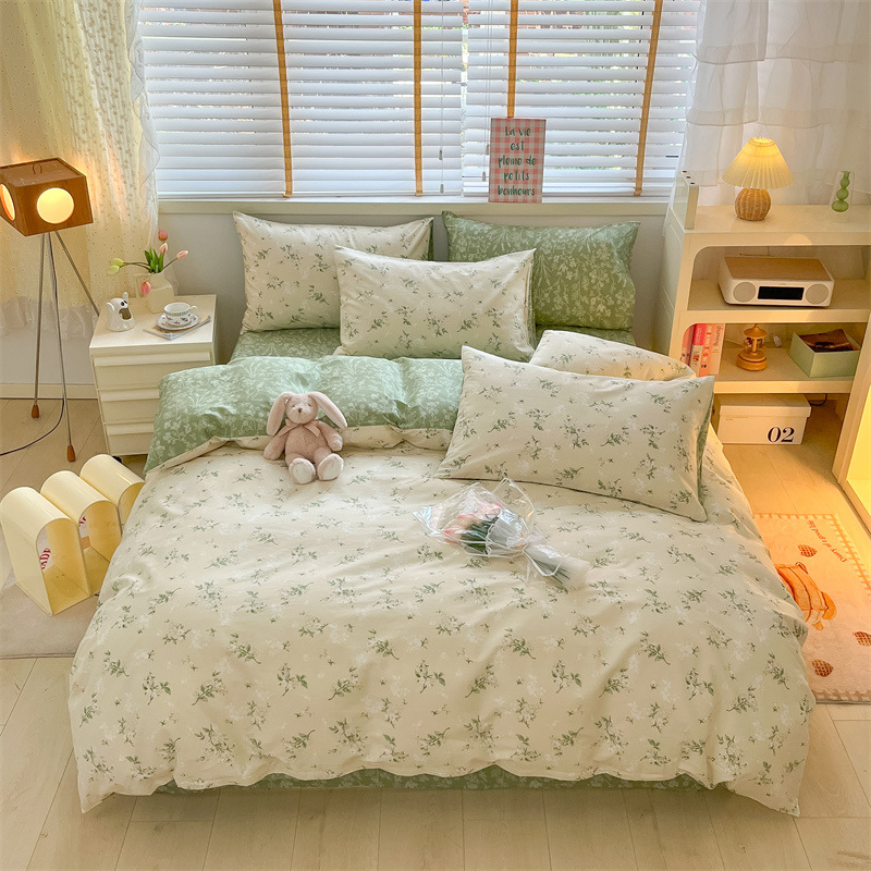 Cuerpo de algodón de cuatro piezas de amor, cama de cama, cama de cama, dormitorio de estudiantes, ropa de cama de tres piezas.