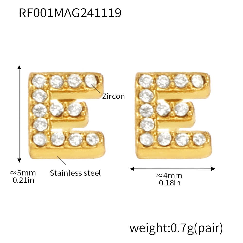 Qiong Yao Titanium Steel 26 letras con incrustaciones de circón Juego de joyas PVD chapado en oro real collar de retención de color pulsera anillo aretes