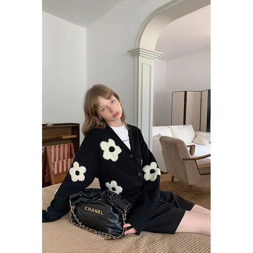 European and American autumn new style V-neck three-dimensional floral lazy slimming floral knit cardigan sweater coat for women