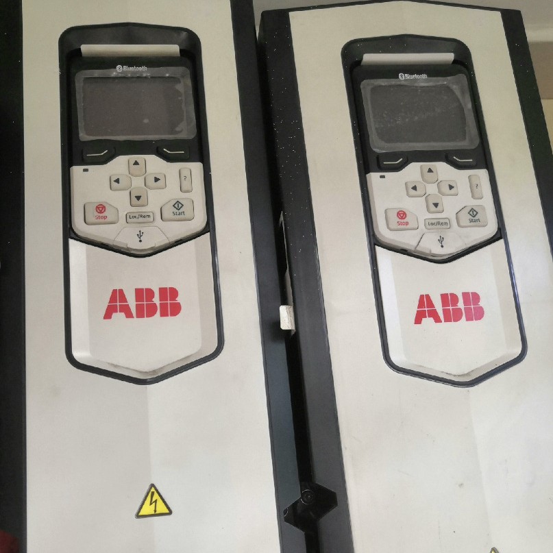 ABB变频器ACS880-01-12A6-3	ACS880 ACS880-01-017A-3包邮议价