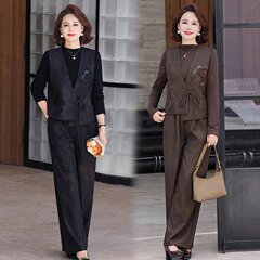 妈妈端庄大气套装秋装马甲外套2025新款中老年女装春秋上衣三件套