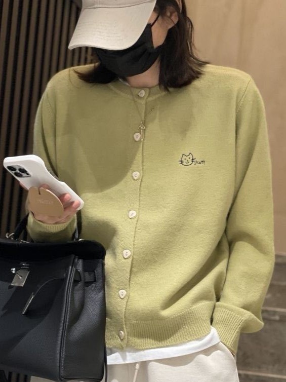 2025女秋季潮流针织衫新款刺绣小猫圆领排扣减龄开衫清新外搭宽松|undefined