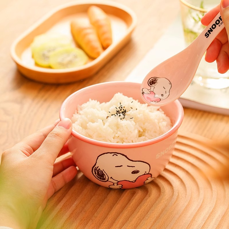 Snoopy Ceramic Rice Bowl Inicio Dibujos animados Cuenco Juego de alto valor Caja de regalo Vajilla Regalo