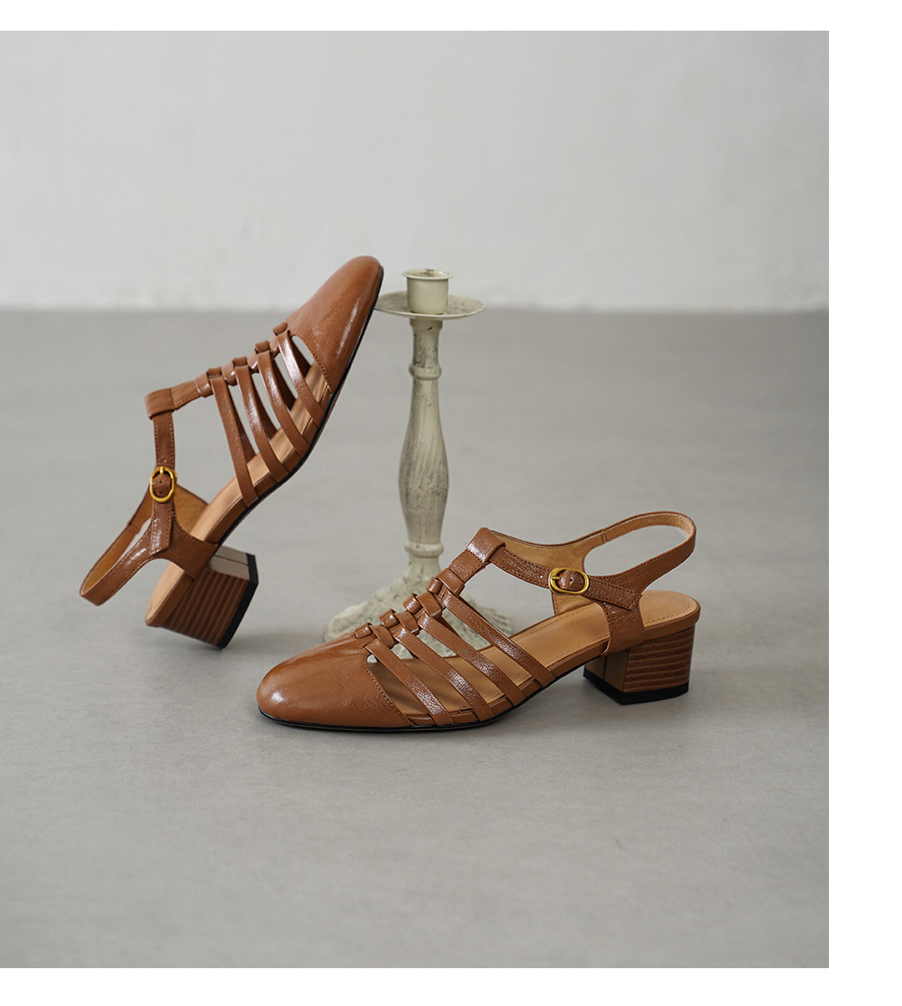 Sandal nữ cổ điển mũi nhọn quai T khóa, gót 5 cm, da cừu mềm — màu trắng ngà chi tiết 15