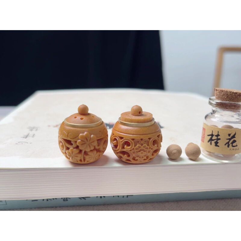 Barbie Hollow-Out Exquisite Sachet Ball Pendant Finely Carved Sandalwood DIY Phone Chain Bag Hanging Ornament Small Accessory