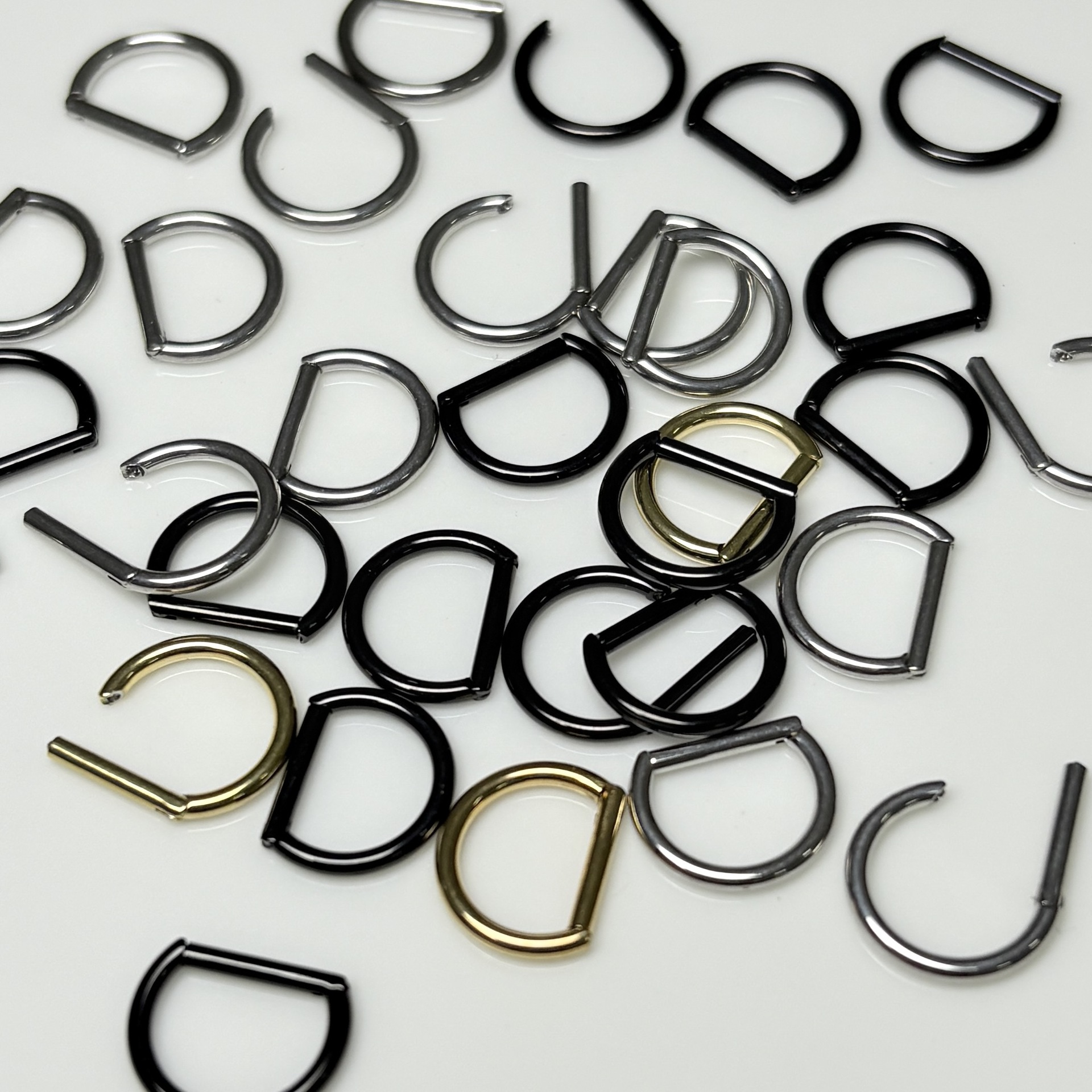 Gold D-Shaped Seamless Lip Ring 10mm 316L Surgical Steel Hoop for Lip Nose Ear Piercing detail image 8