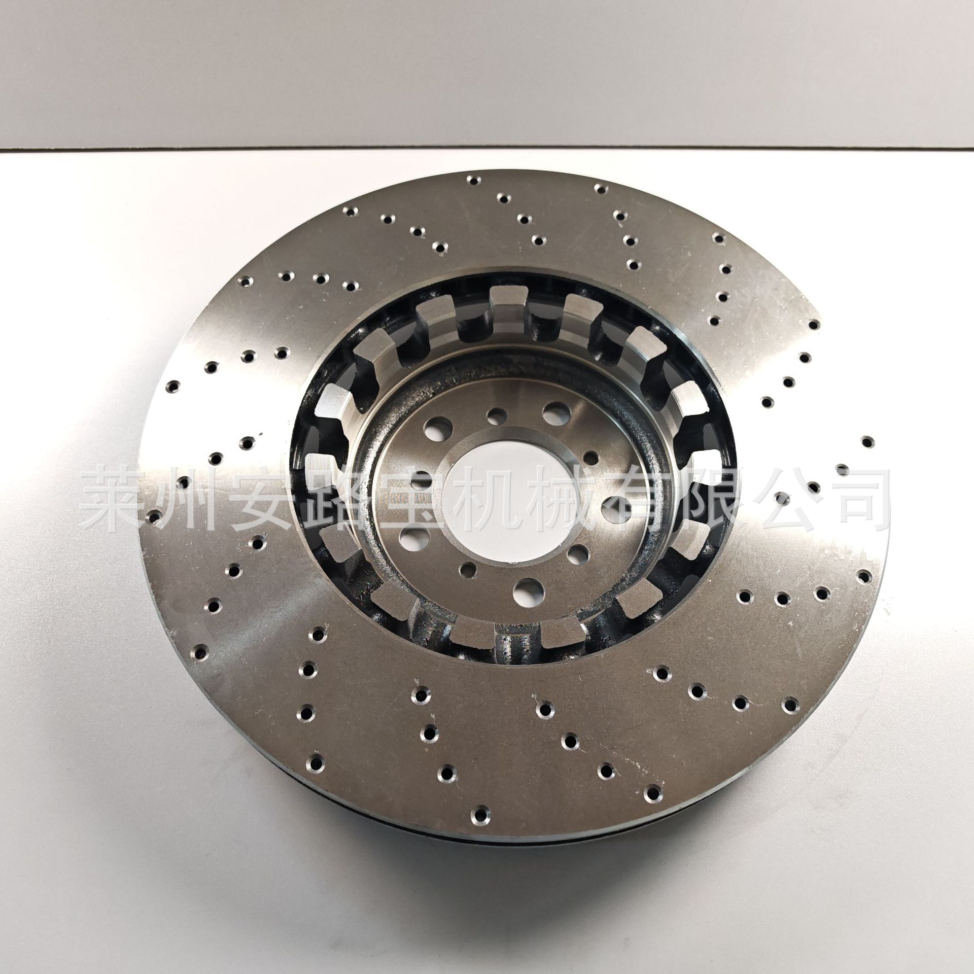 Factory Direct Supply of Brake Discs and Brake Drums Suitable for Bmw M3T80T83T82, with Noise Reduction and High-Temperature Wear Resistance
