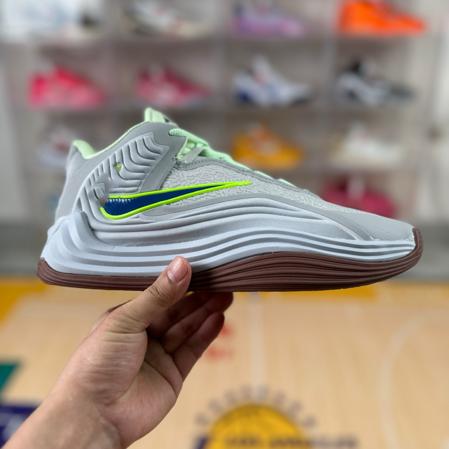 Zapatillas de Baloncesto para Entrenamiento Freak 7 de Cuero y Caucho Transpirables Antitorsión