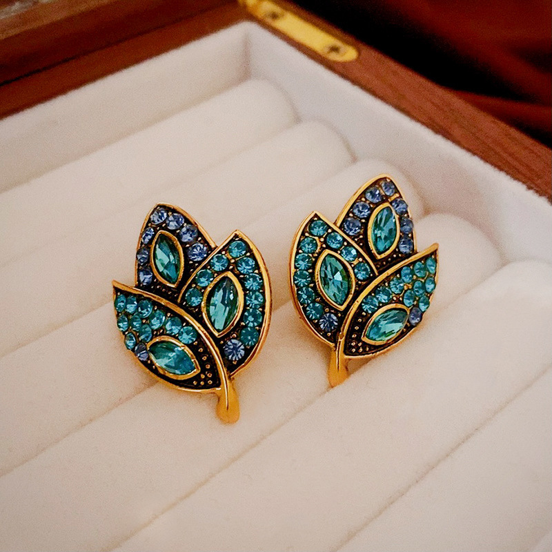 1 Pair Sweet Leaf Alloy Ear Studs display picture 4