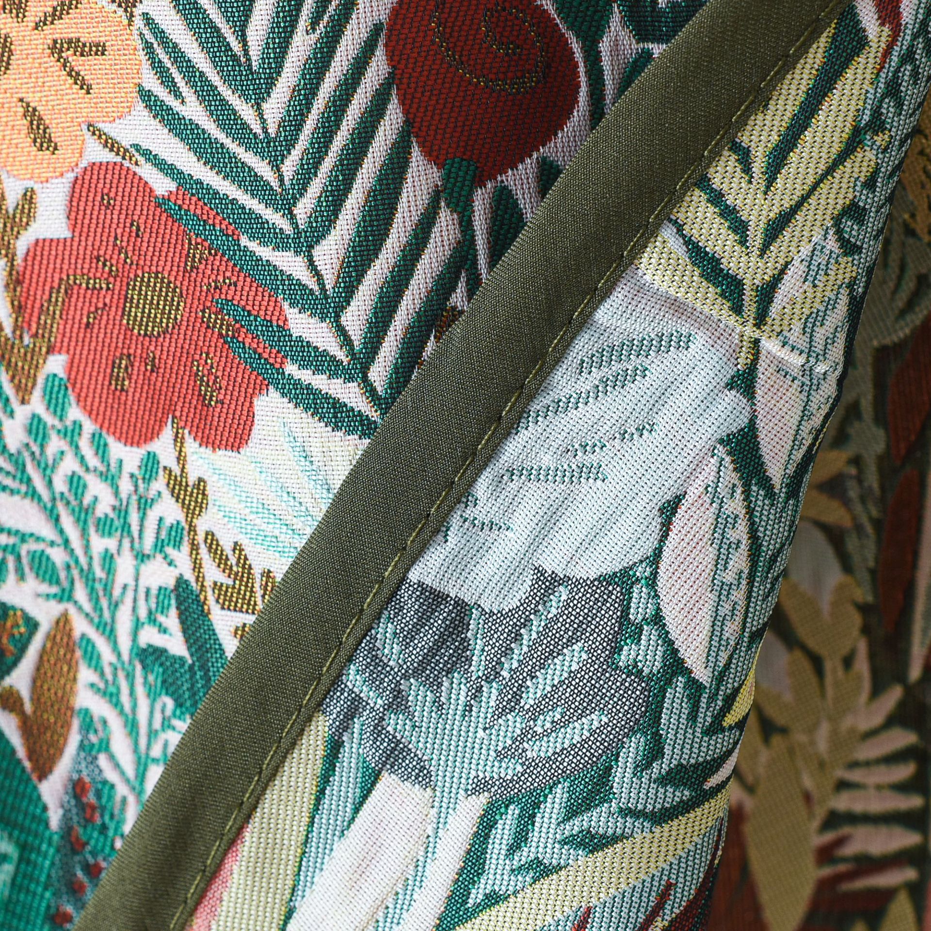Vintage chaleco bordado antiguo estilo étnico delgada exterior otoño diseño sentido nicho abrigo corto para las mujeres